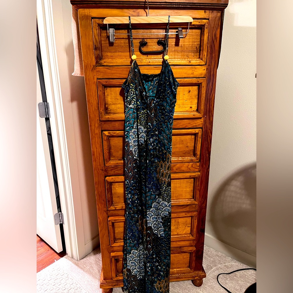 Women’s size XL maxi dress